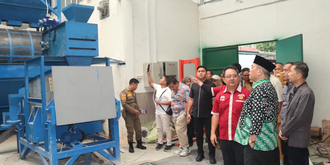 Dorong Hilirisasi Kopi, Bupati Lahat Kunjungi Rumah Produksi Kopi Bola Dunia