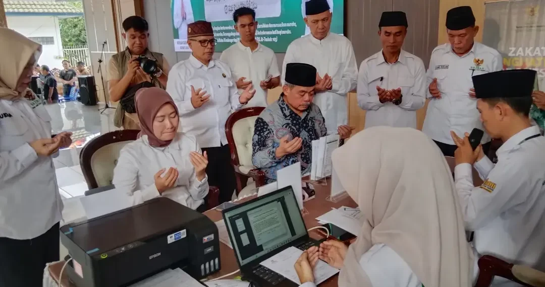 Pemkab Lahat Gelar Berzakat Serentak, Tingkatkan Kepedulian Sosial ASN