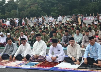 Bupati dan Wakil Bupati Lahat Laksanakan Sholat Idul Fitri 1447 H Bersama Masyarakat