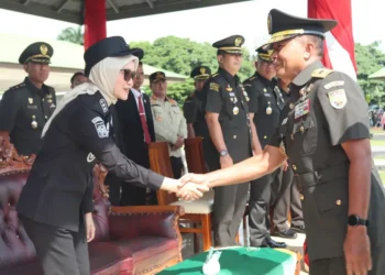 Wabup Lahat Hadiri Penutupan Dikmaba Infanteri TNI AD 2026, Tekankan Pengabdian dan Disiplin Prajurit