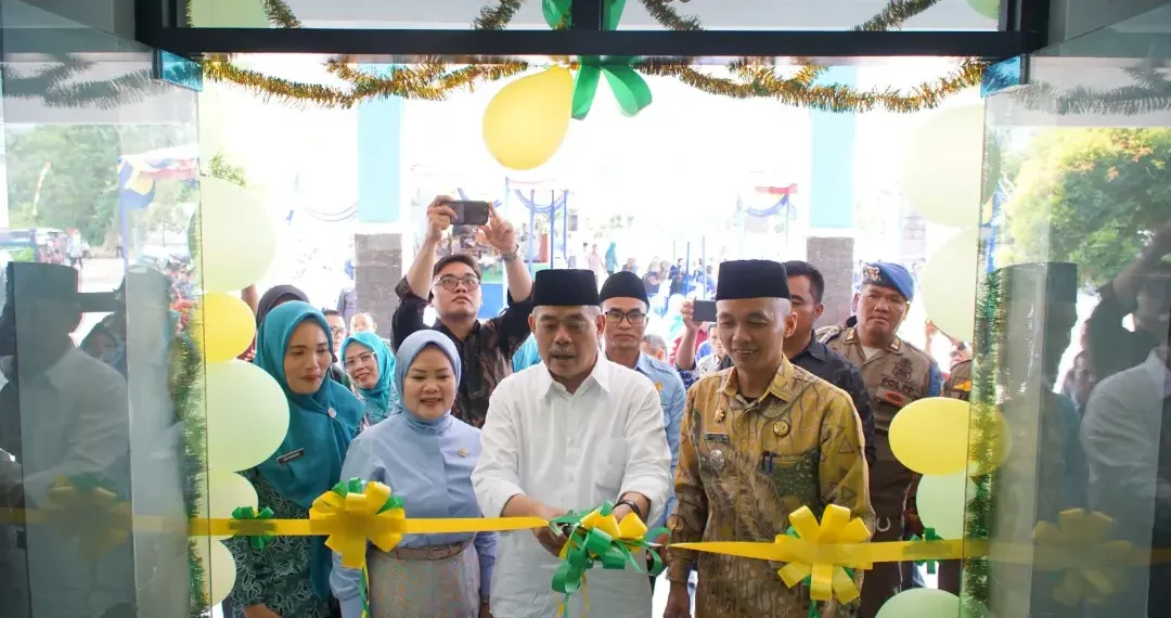 Bupati Lahat Resmikan Kantor Camat Gumay Ulu, Dorong Peningkatan Pelayanan Publik