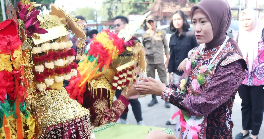 Wakil Bupati Lahat Hadiri Tasyakuran Kelulusan Angkatan XVIII SMA Negeri 1 Merapi Timur
