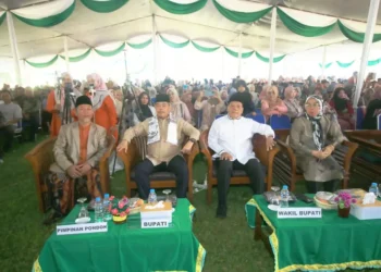 Bupati Lahat Hadiri Haflah Akhirussanah dan Wisuda Santri Ponpes Abdur Rohman