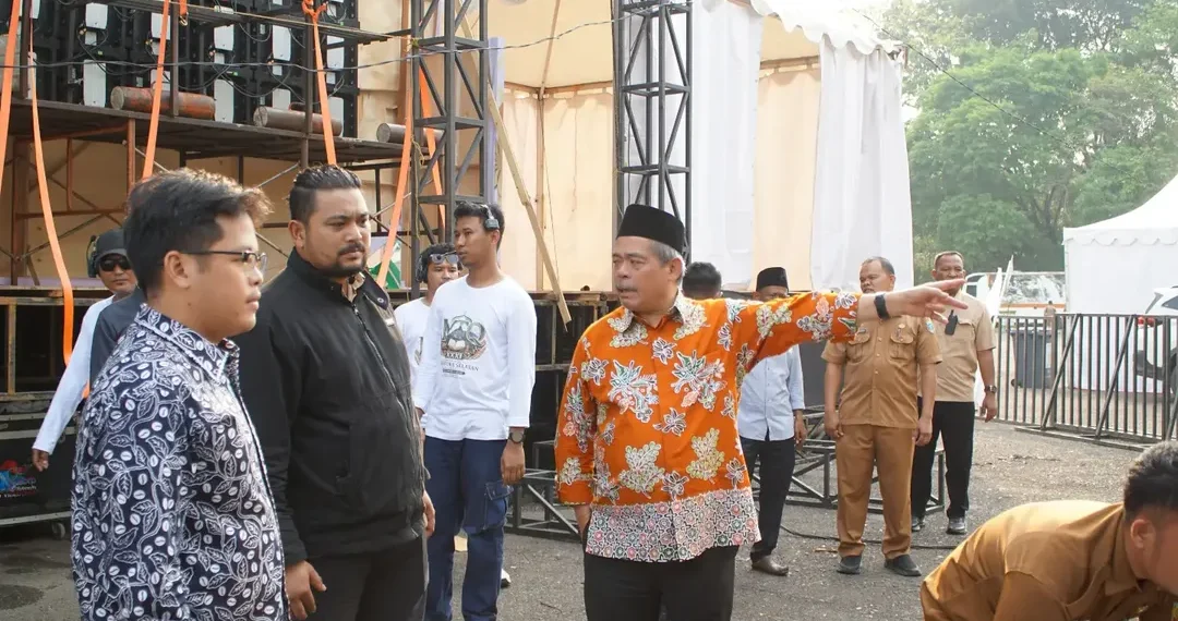 Bupati Bursah Tinjau Kesiapan Arena Pembukaan MTQ Sumsel, Pastikan Seluruh Persiapan Matang