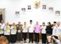 Perkuat Layanan Hemodialisis RSUD Lahat, Bupati Serahkan SK Mutasi Perawat dan Tenaga Kesehatan