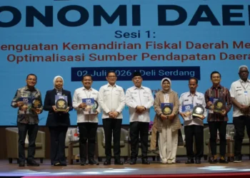 Ketua Umum APKASI Bursah Zarnubi Pimpin Dialog Otonomi Daerah, Dorong Penguatan Kemandirian Fiskal Kabupaten