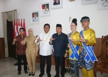 Bupati Lahat Sambut Kunjungan Kerja Wakil Menteri Transmigrasi RI, Resmikan Hasil Rehabilitasi SD Negeri 18 Sukoharjo