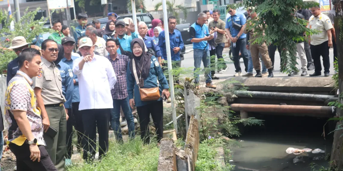 Bupati Lahat Tinjau Sejumlah Aliran Sungai, Siapkan Langkah Strategis Antisipasi Banjir