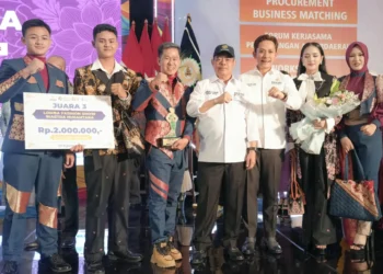 Kabupaten Lahat Raih Juara III Fashion Show Wastra Nusantara AOE 2026